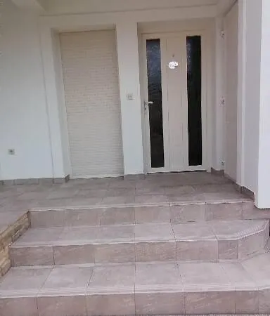 Apartment Dari