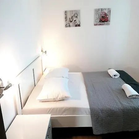 Apartment Dari *
